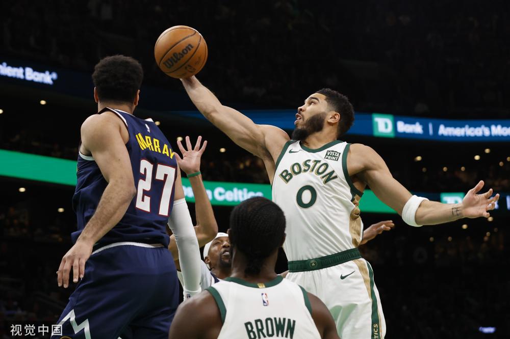 洲赛场上创 洲赛场上创