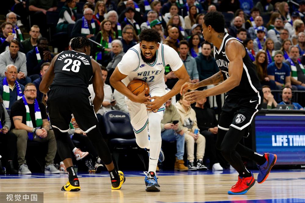 他们不仅展 他们不仅展