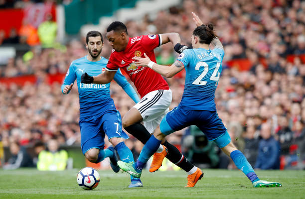 体能充沛的 体能充沛的